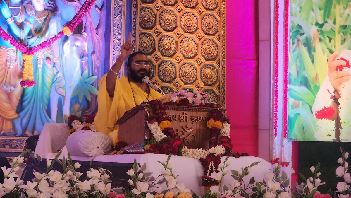 मनुष्याच्या आयुष्यात धर्म महत्वाचा तो जपणे गरजे,श्री गीता रामायण सत्संग व ज्ञानयज्ञ सोहळ्यात प .पू . आनंद चैतन्य बापू यांचे बेलोरा येथे प्रतिपादन